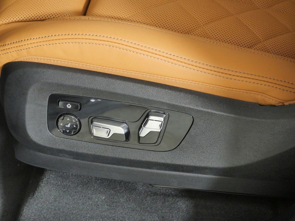 Thumbnail: 2026 BMW X5 - 39