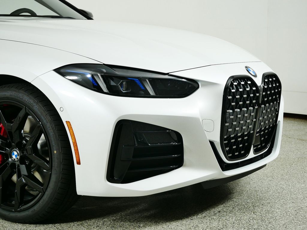 Thumbnail: 2026 BMW 4 Series - 3