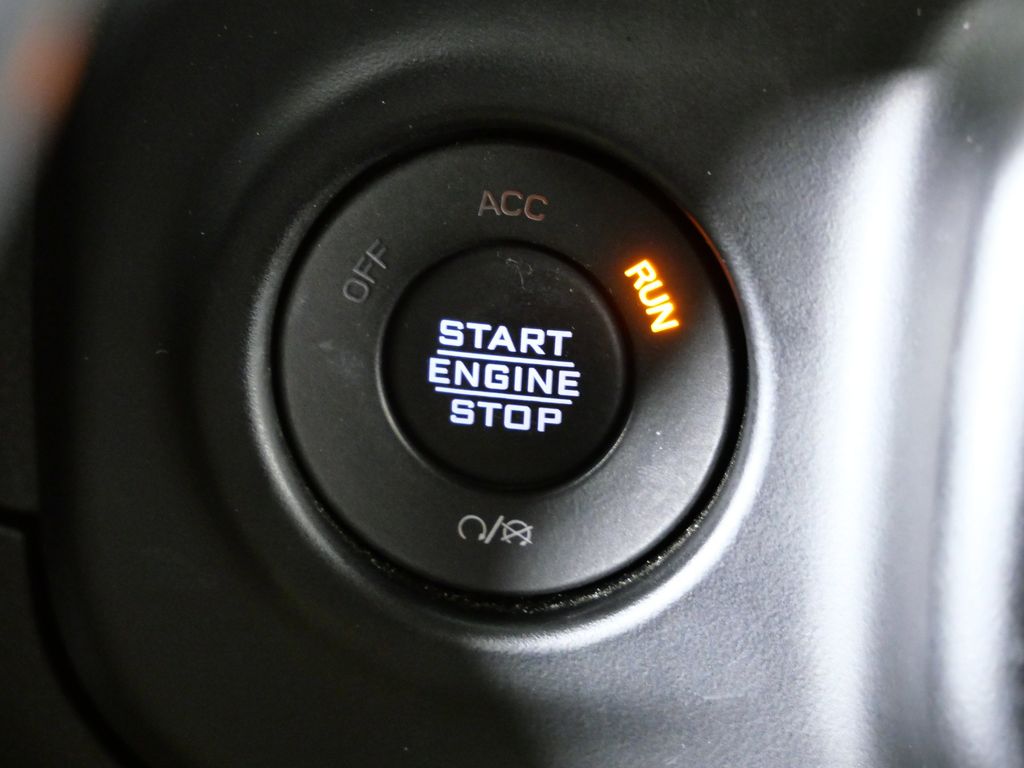 Thumbnail: 2023 Jeep Wrangler - 44