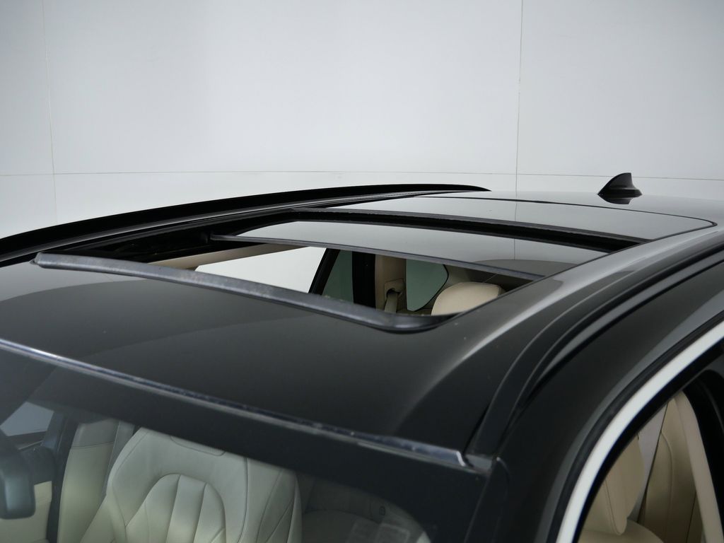 Thumbnail: 2015 BMW X5 - 19