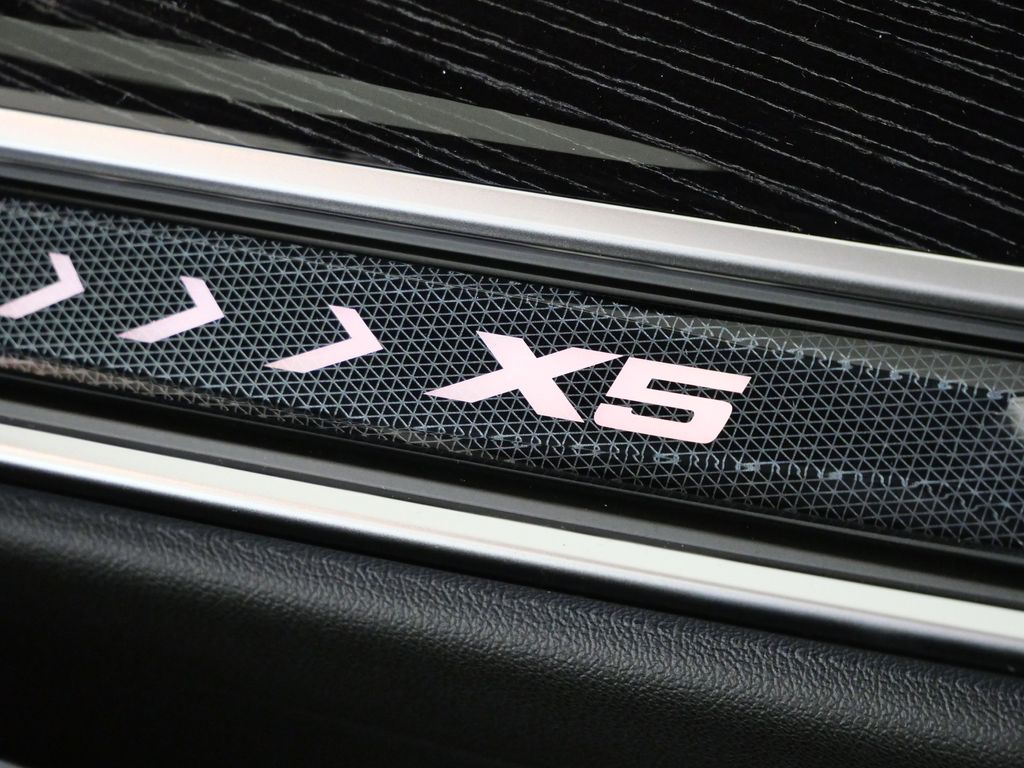 Thumbnail: 2026 BMW X5 - 26