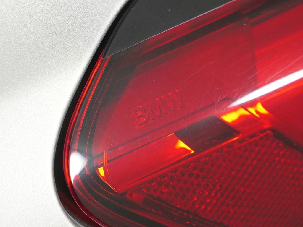 Thumbnail: 2022 BMW 7 Series - 21