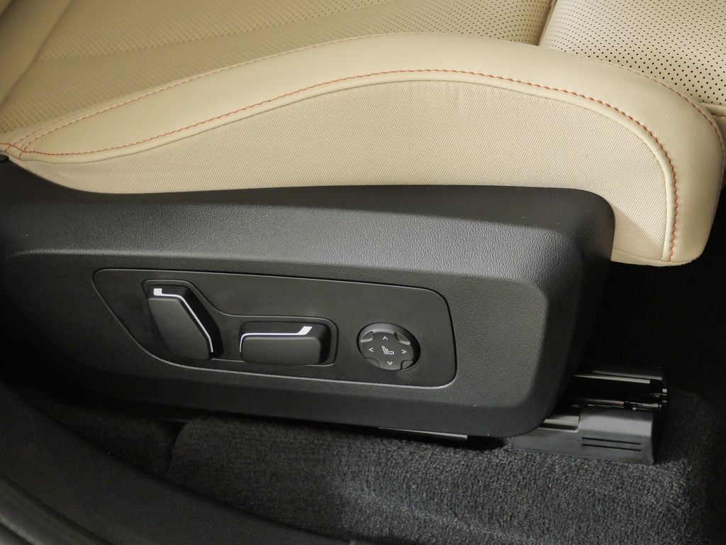 Thumbnail: 2025 BMW X3 - 26