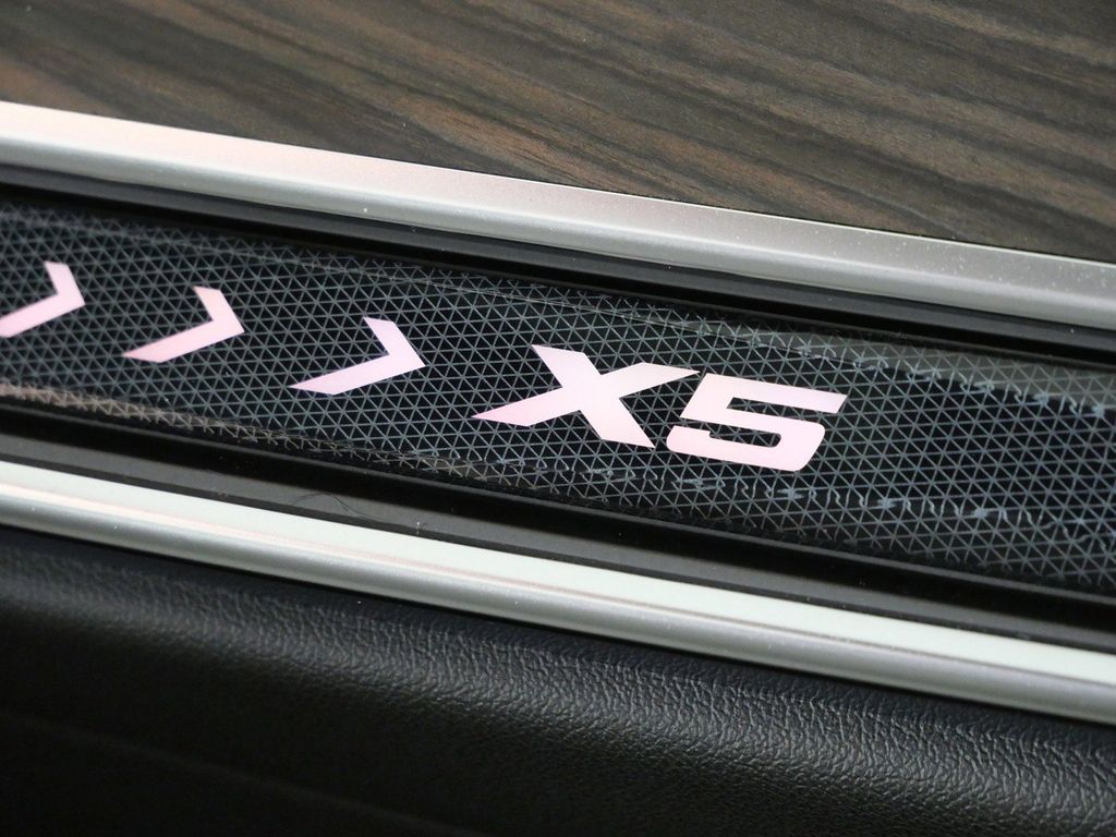 Thumbnail: 2026 BMW X5 - 24