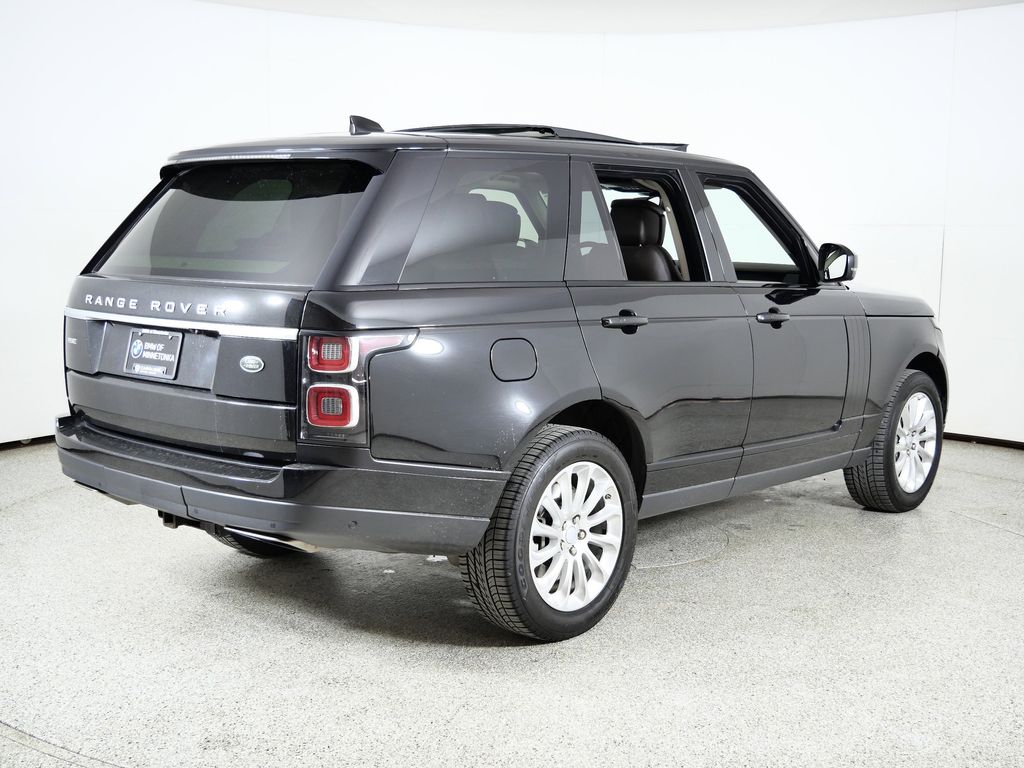 Thumbnail: 2018 Land Rover Range Rover - 10