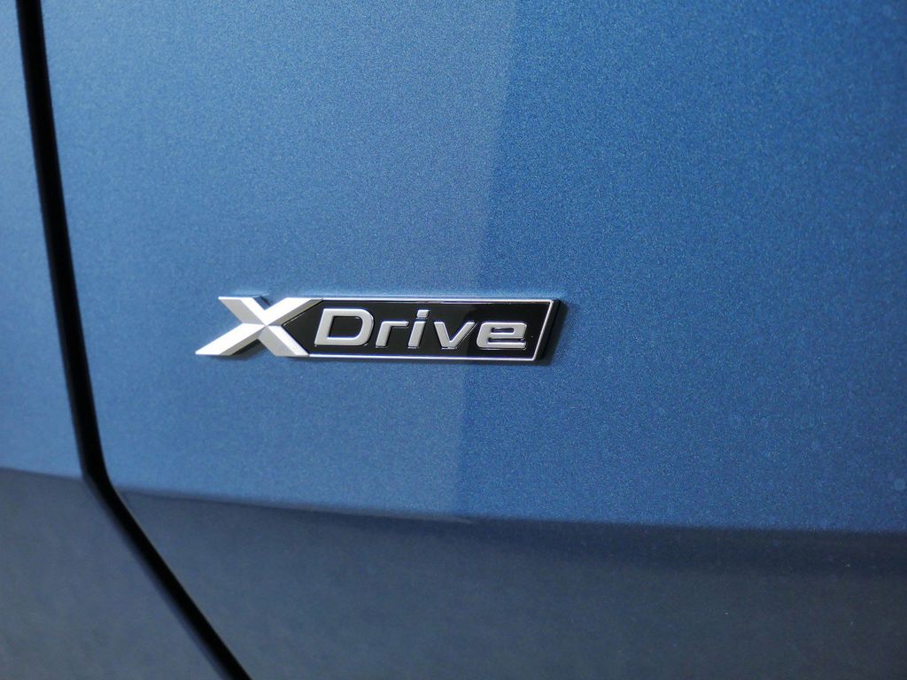 Thumbnail: 2026 BMW X3 - 13