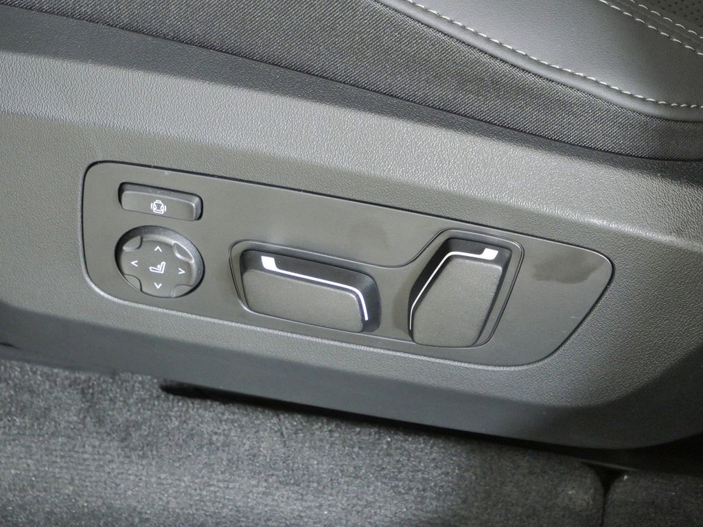 Thumbnail: 2026 BMW X3 - 38