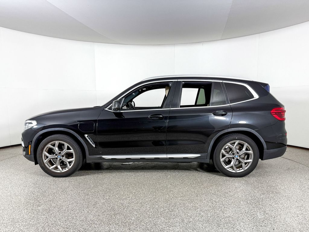 Thumbnail: 2021 BMW X3 - 6