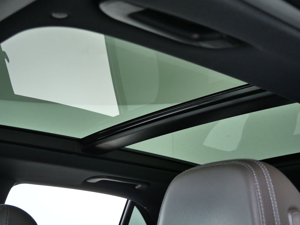 Thumbnail: 2021 Mercedes-Benz GLE - 20