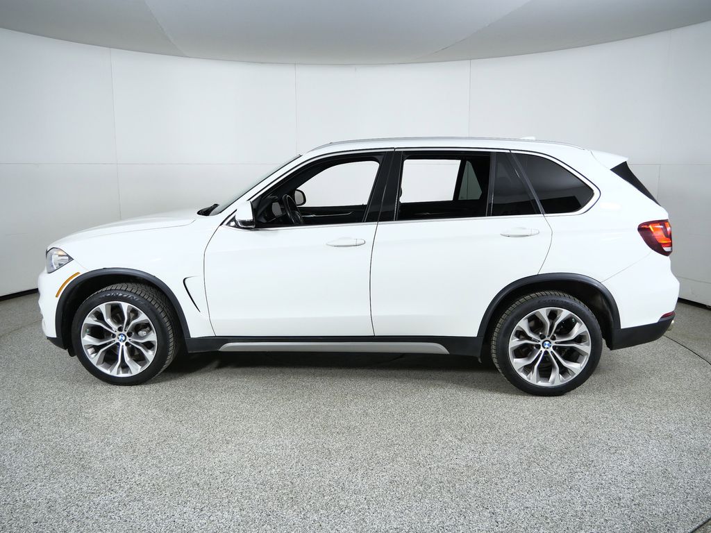 Thumbnail: 2017 BMW X5 - 15