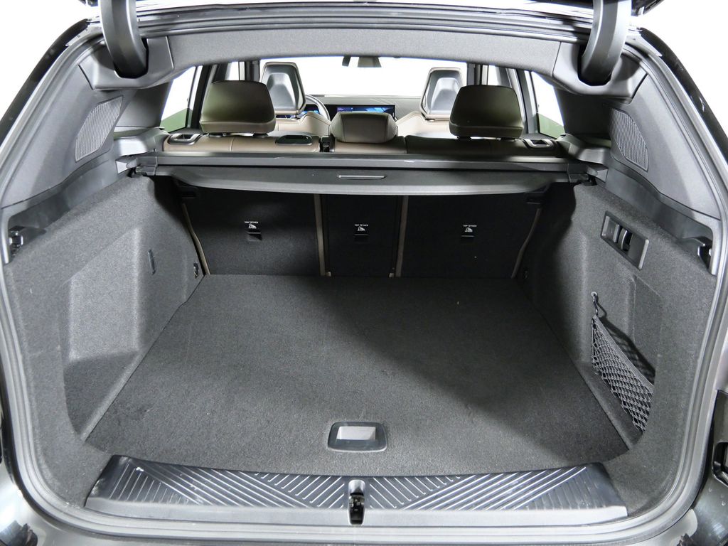 Thumbnail: 2025 BMW X3 - 32