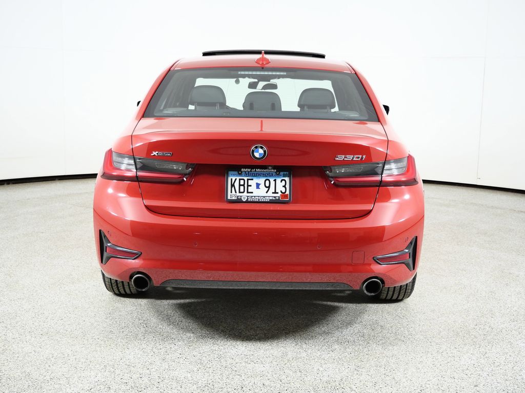 Thumbnail: 2019 BMW 3 Series - 11