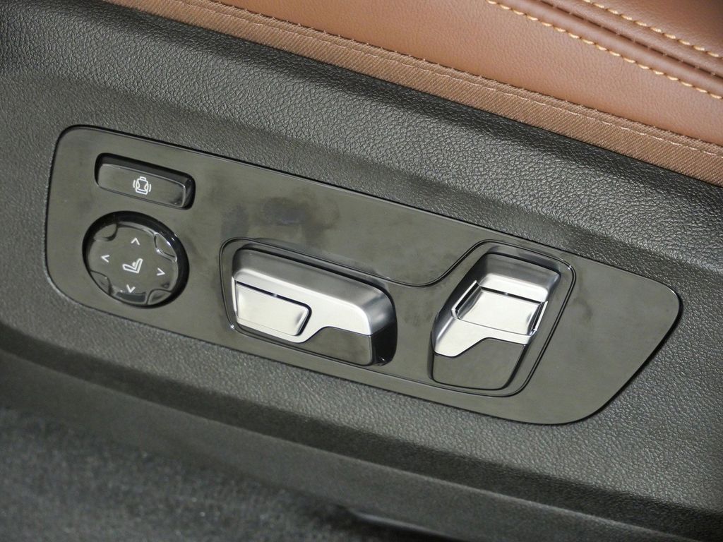 Thumbnail: 2026 BMW X5 - 39