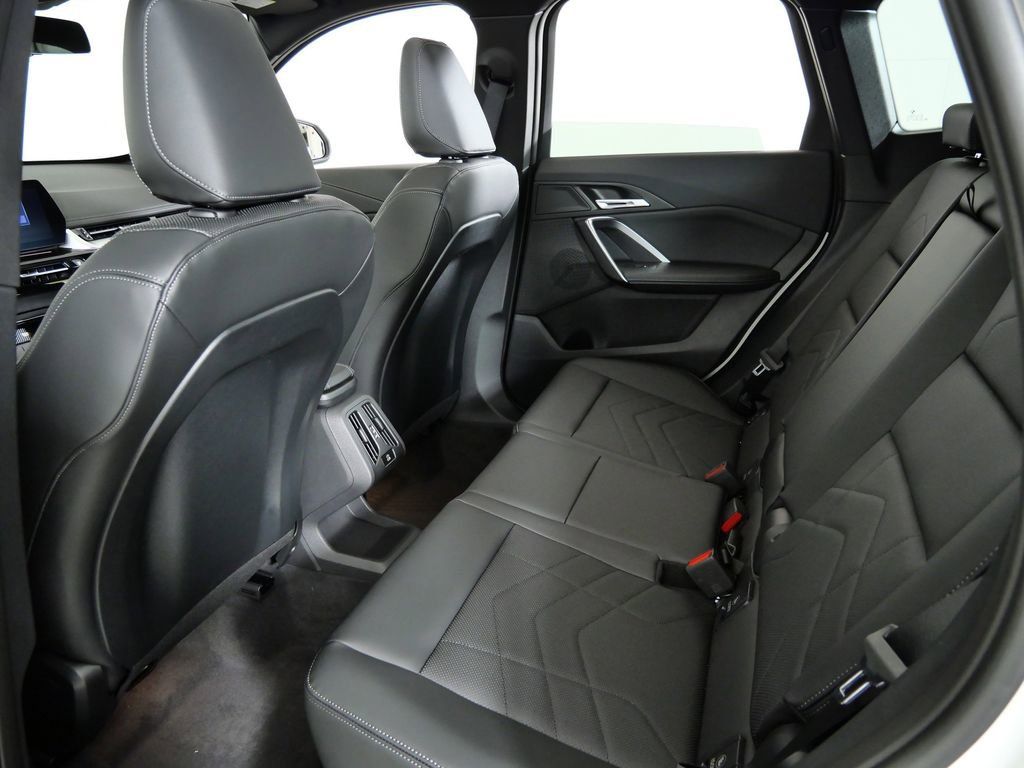 Thumbnail: 2026 BMW X1 - 31