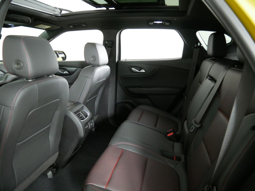 2022 Chevrolet Blazer RS 28