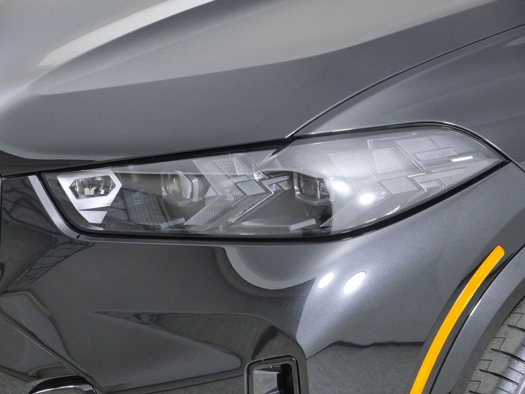 Thumbnail: 2026 BMW X5 - 3