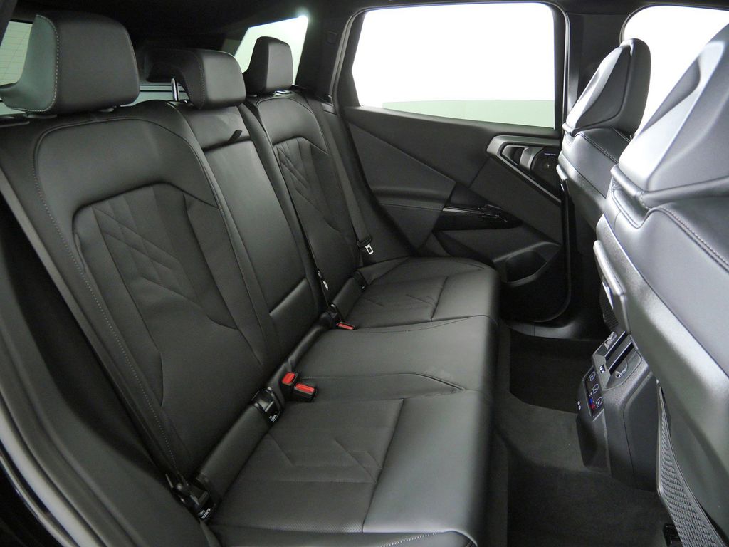 Thumbnail: 2026 BMW X3 - 27