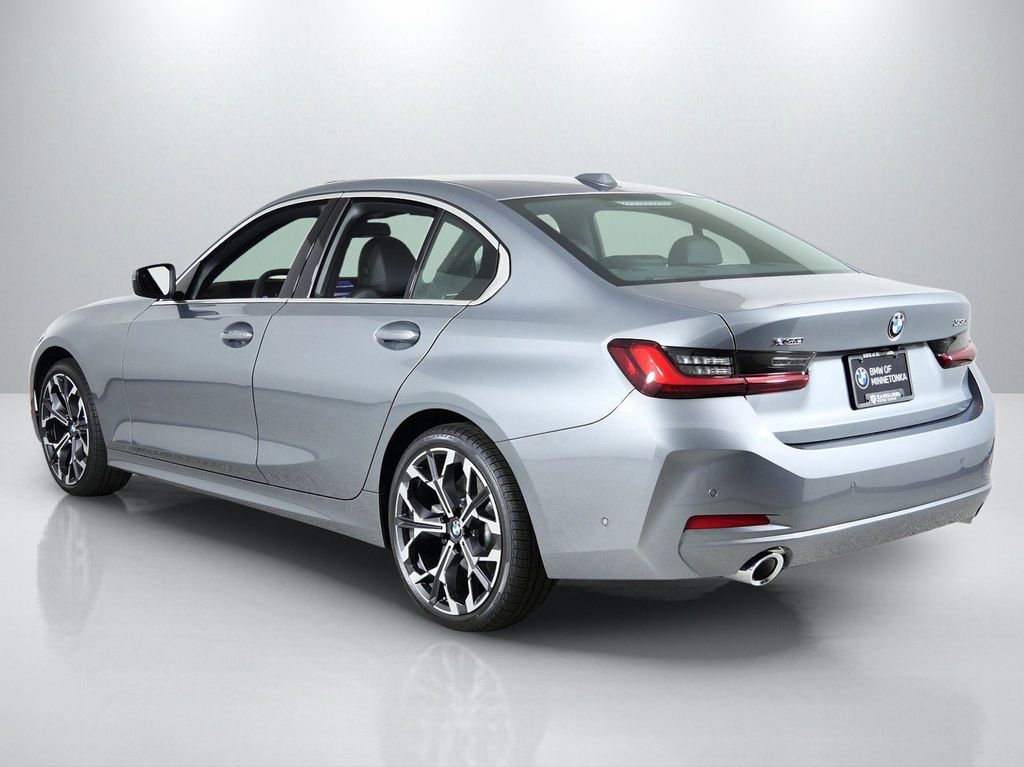 Thumbnail: 2026 BMW 3 Series - 14