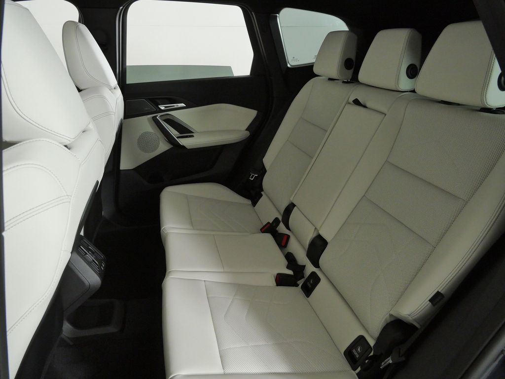 Thumbnail: 2026 BMW X1 - 30