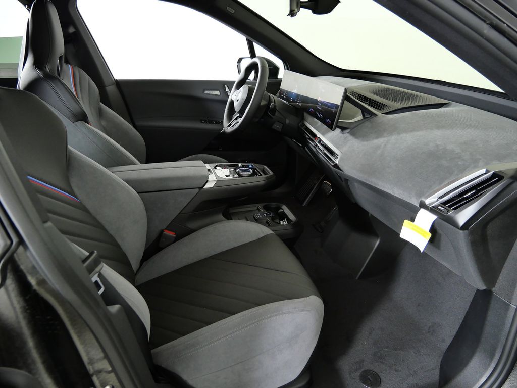 Thumbnail: 2026 BMW iX - 21
