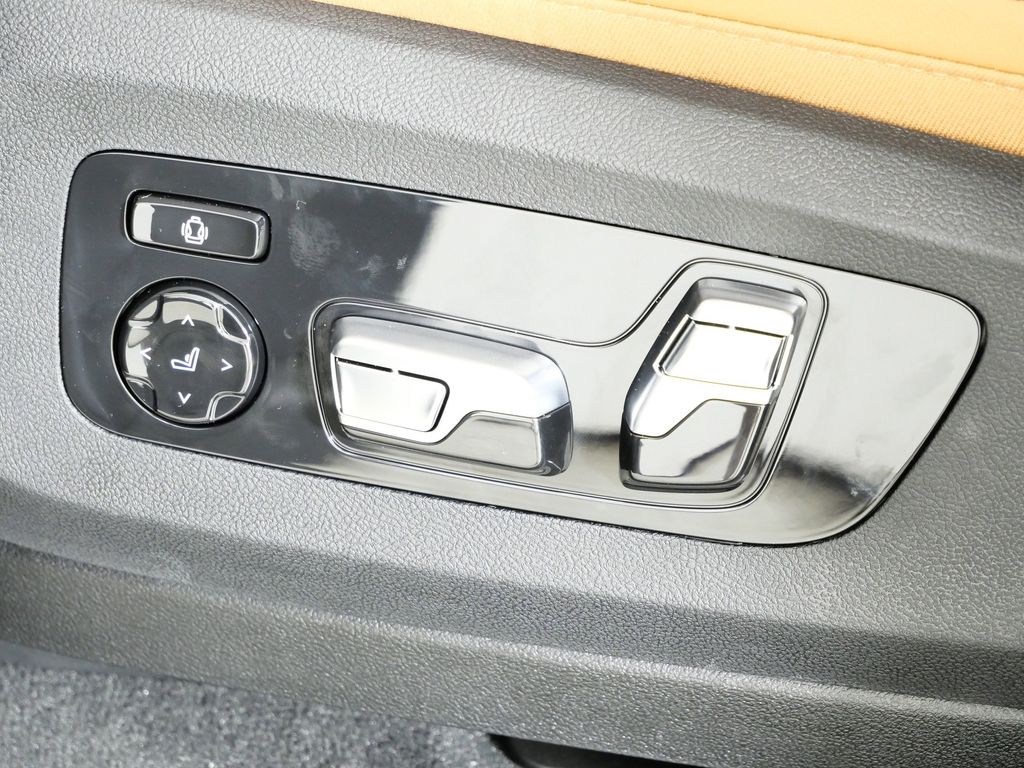 Thumbnail: 2026 BMW X5 - 39