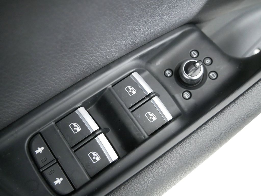 2017 Audi Q7 Premium Plus 32