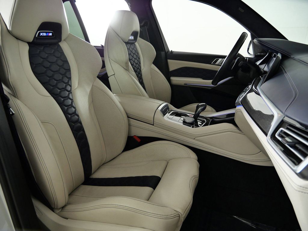 Thumbnail: 2023 BMW X5 - 21