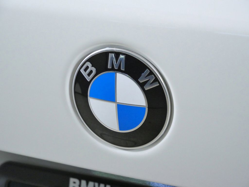 Thumbnail: 2026 BMW X5 - 11