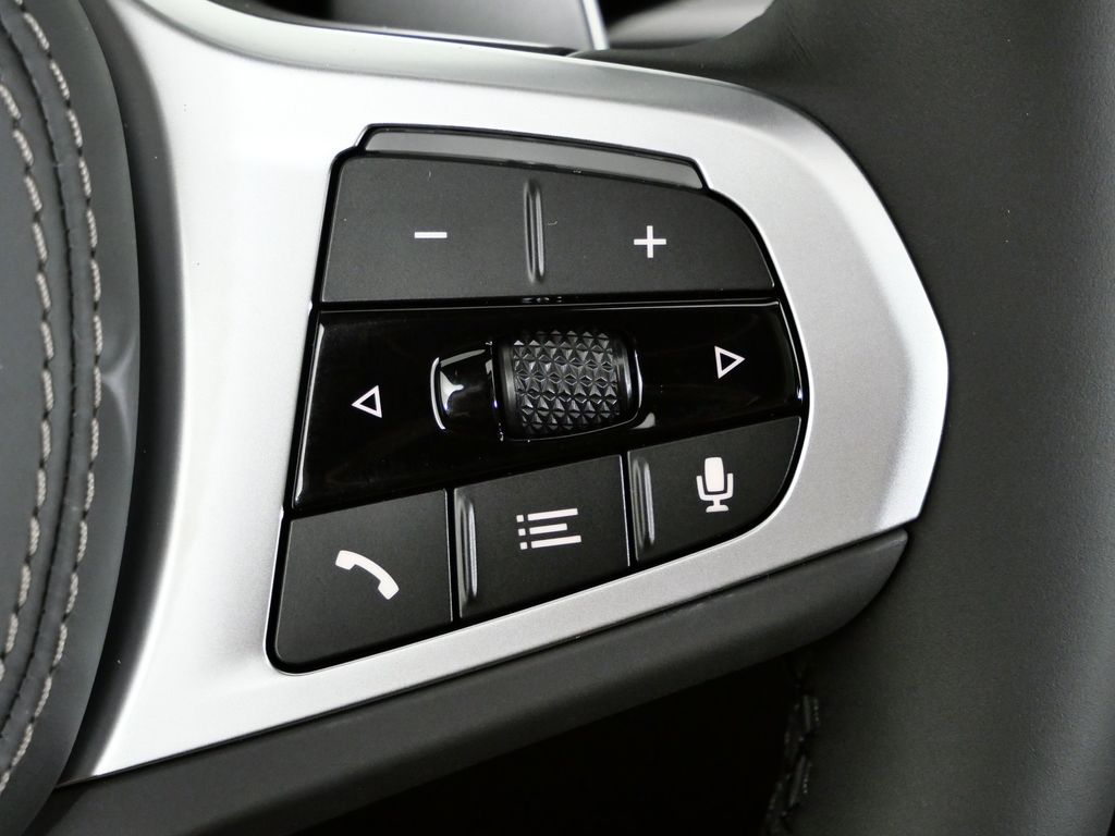 Thumbnail: 2026 BMW X5 - 43