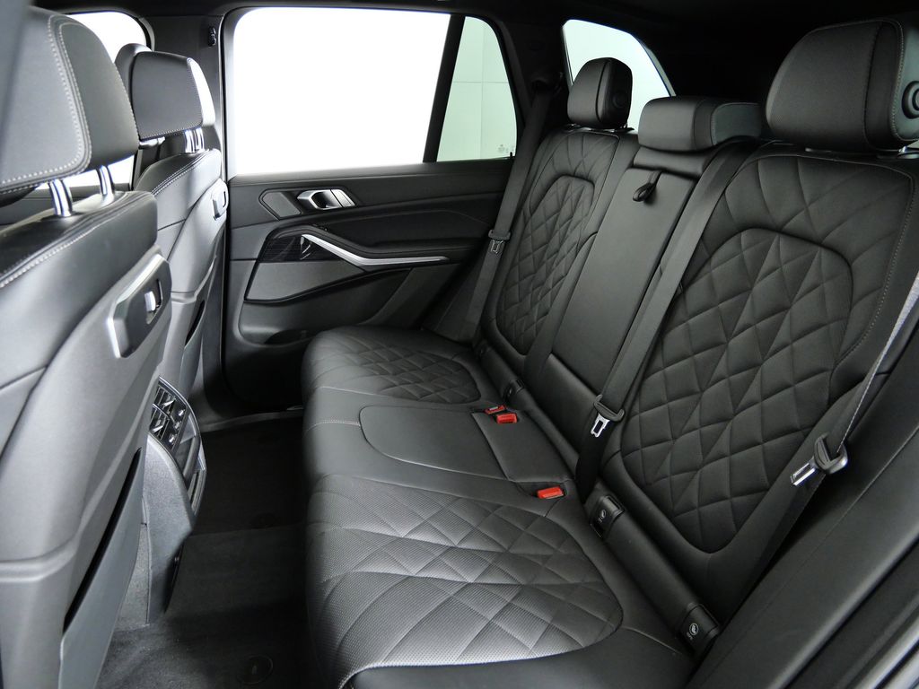 Thumbnail: 2024 BMW X5 - 38