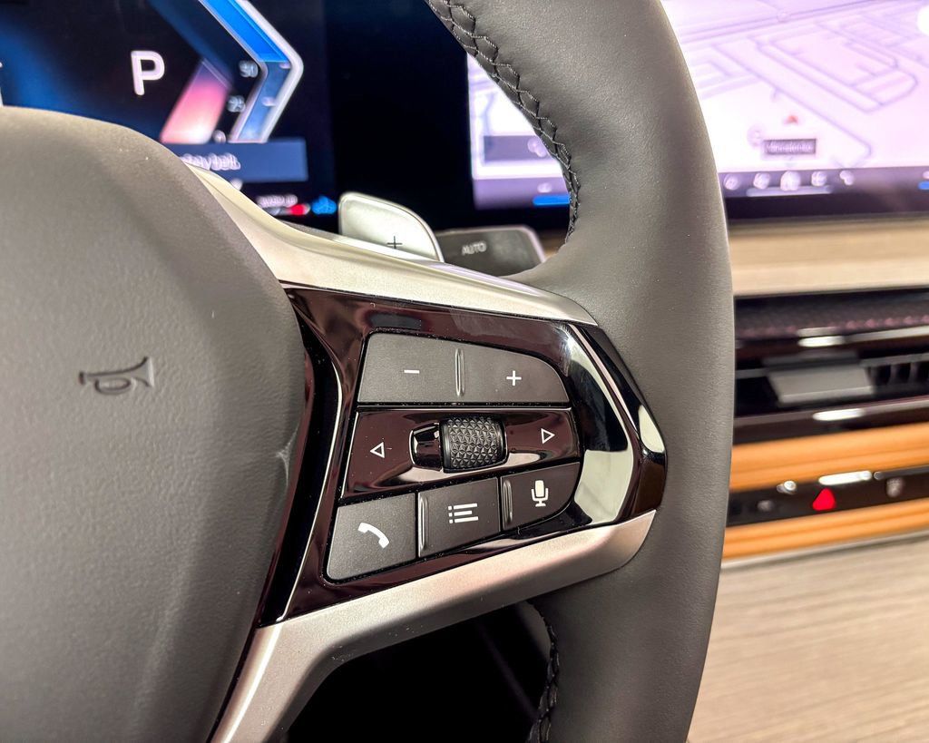 Thumbnail: 2025 BMW 3 Series - 40