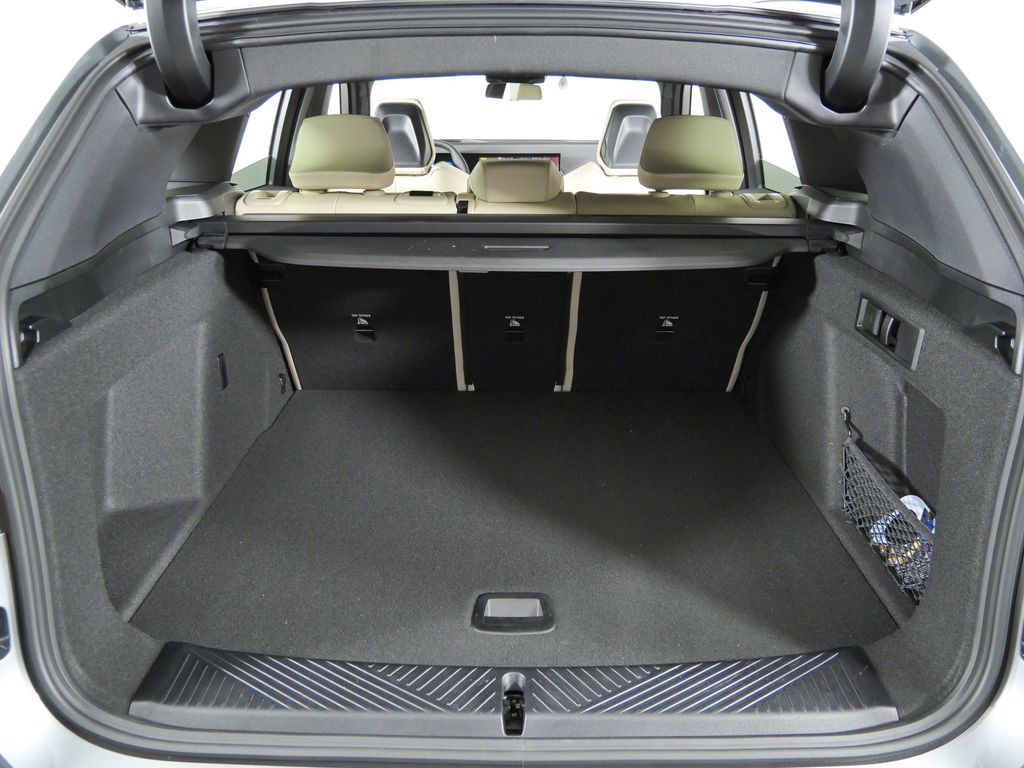 Thumbnail: 2025 BMW X3 - 31