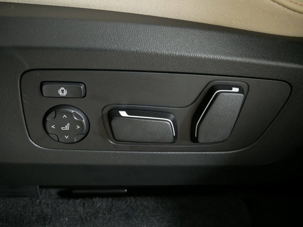 Thumbnail: 2025 BMW X3 - 37