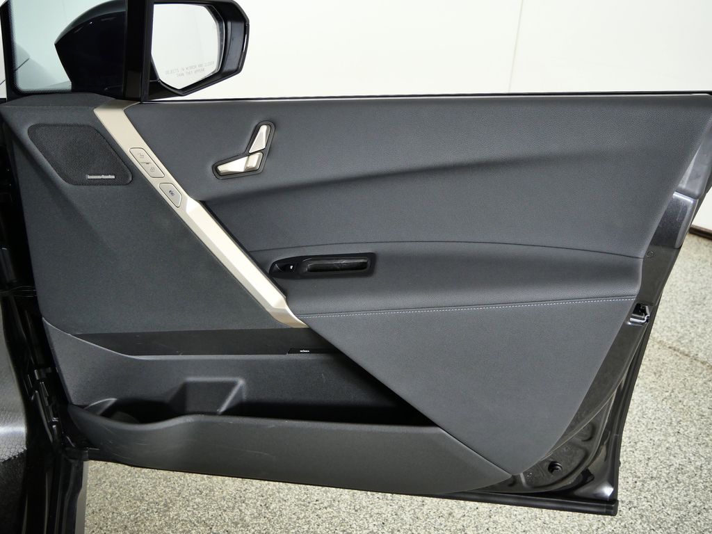 Thumbnail: 2024 BMW iX - 24