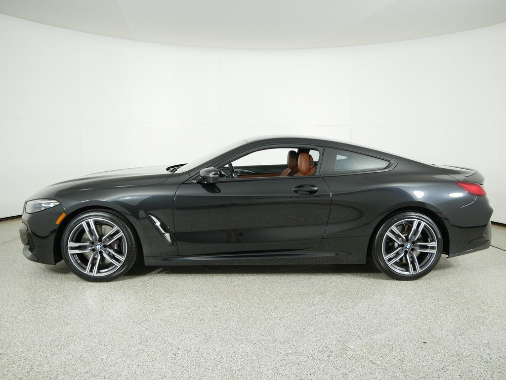 Thumbnail: 2022 BMW 8 Series - 15