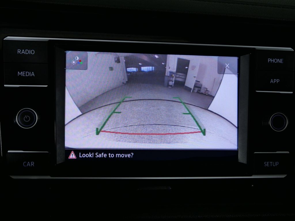 Thumbnail: 2019 Volkswagen Jetta - 50