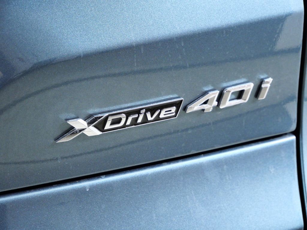 Thumbnail: 2026 BMW X5 - 14