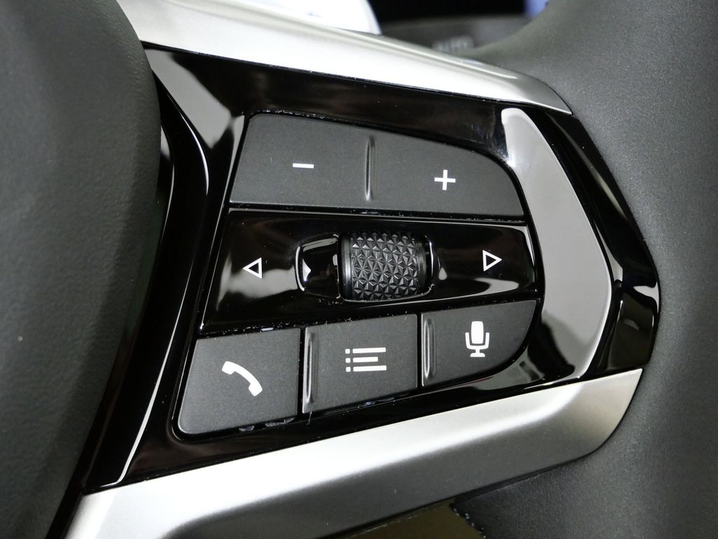 Thumbnail: 2026 BMW 3 Series - 40