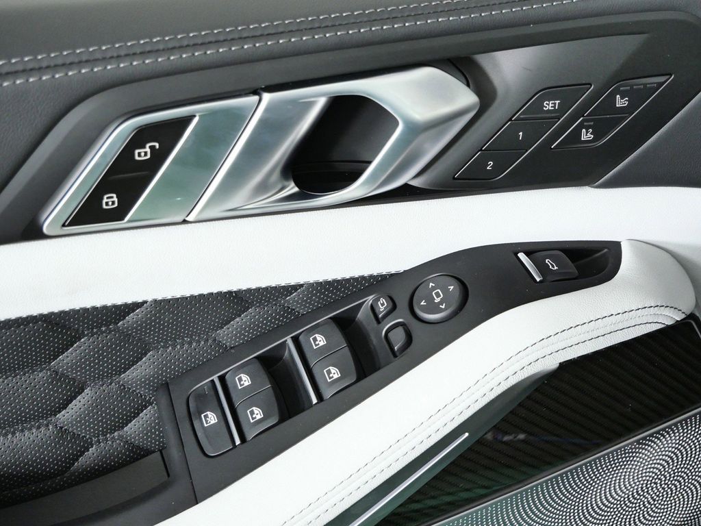 Thumbnail: 2026 BMW X5 - 37
