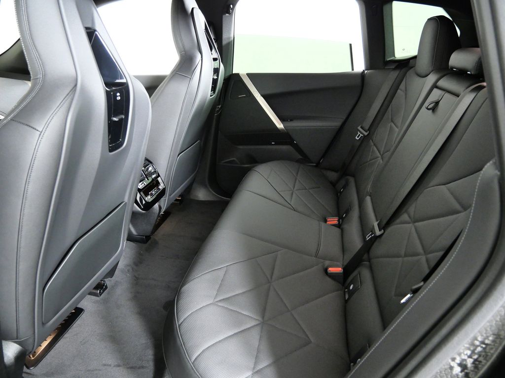 Thumbnail: 2026 BMW iX - 30