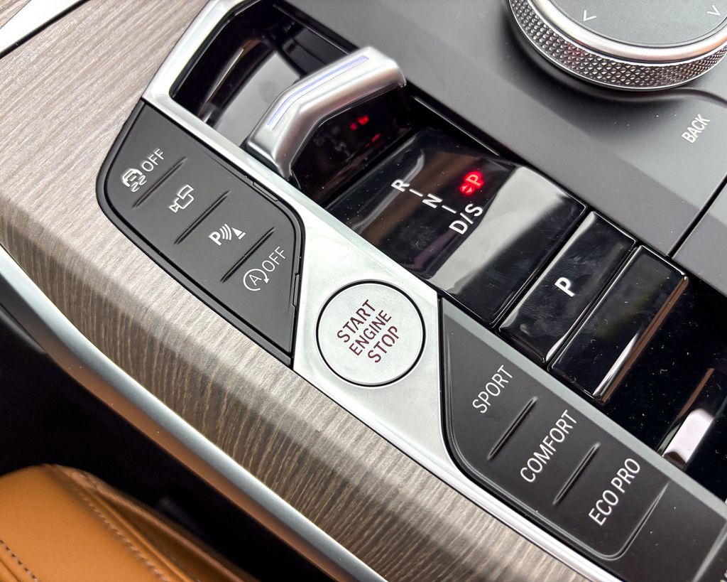 Thumbnail: 2025 BMW 3 Series - 47