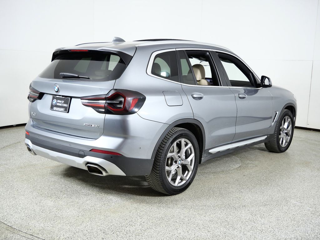 Thumbnail: 2023 BMW X3 - 10