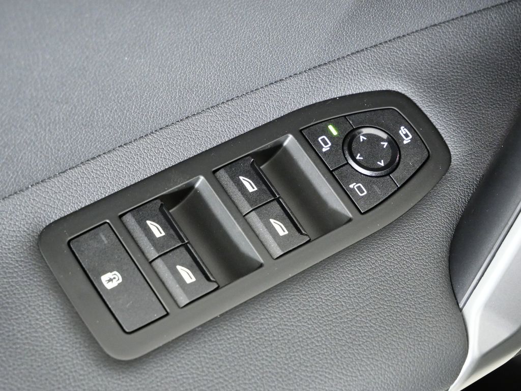 Thumbnail: 2026 BMW iX - 36