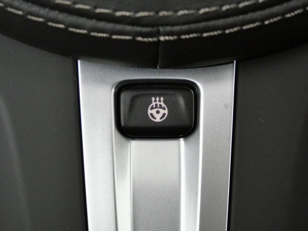 Thumbnail: 2026 BMW 8 Series - 44