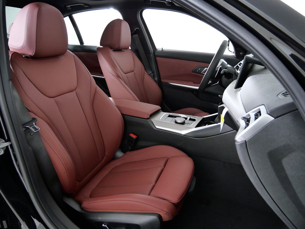 Thumbnail: 2026 BMW 3 Series - 21