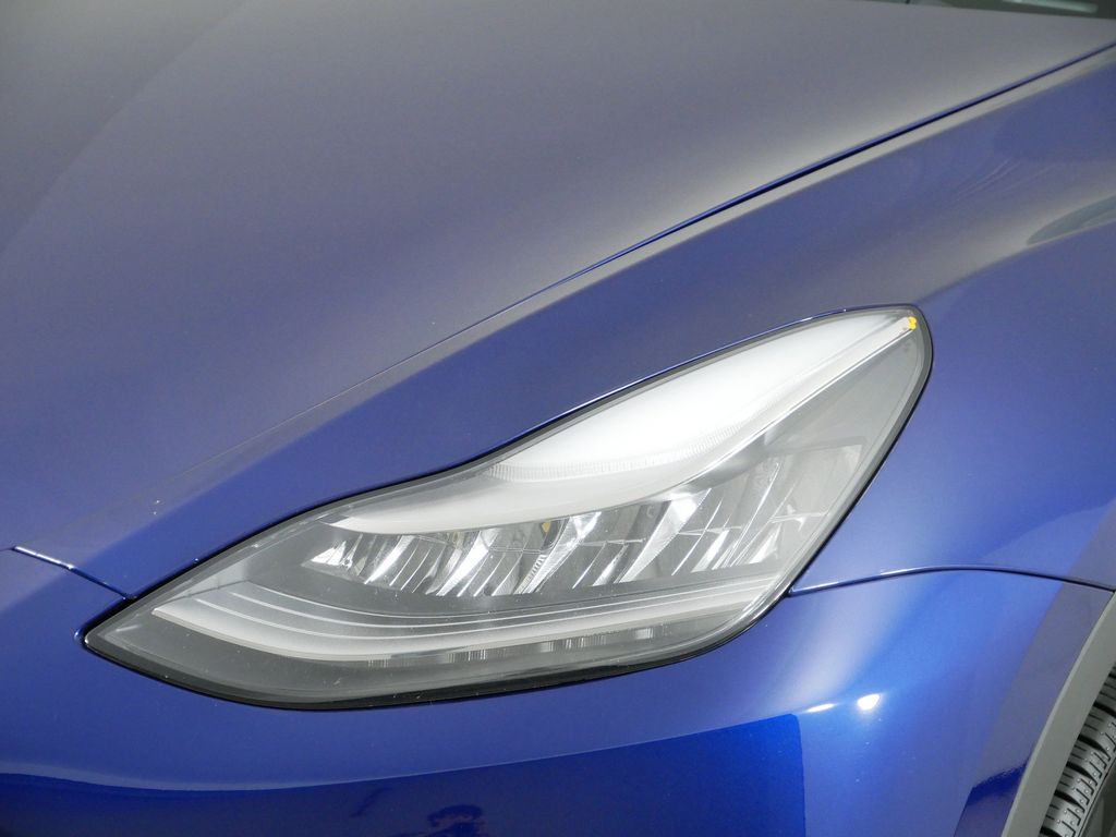 Thumbnail: 2020 Tesla Model Y - 15