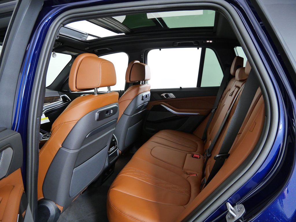Thumbnail: 2026 BMW X5 - 28