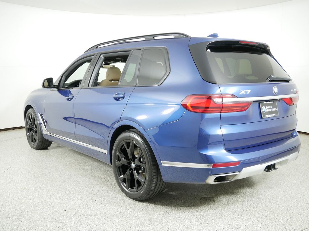 Thumbnail: 2021 BMW X7 - 14
