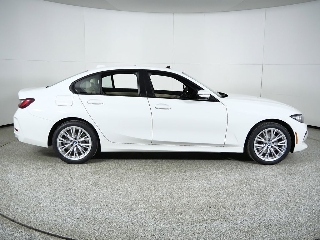 Thumbnail: 2023 BMW 3 Series - 10