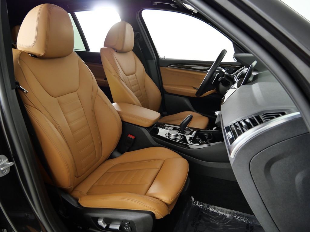 Thumbnail: 2021 BMW X3 - 22